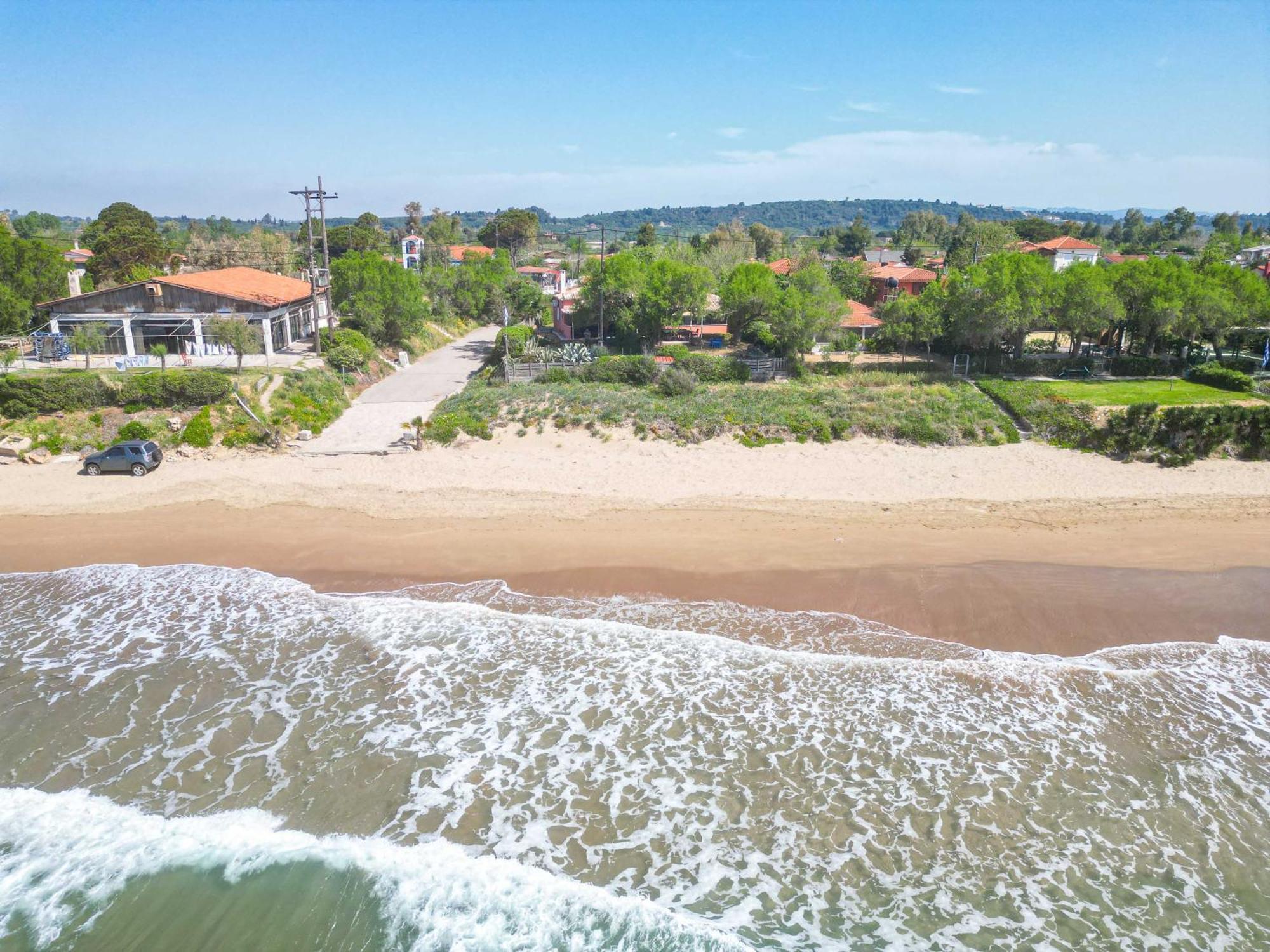 Salty Noses Beach House Paradise Perfect For Families Pírgos Exterior foto
